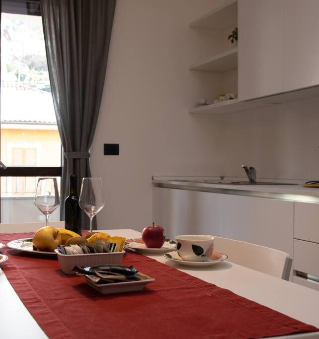 Appartamento Casa Valentin Monforte dʼAlba Esterno foto